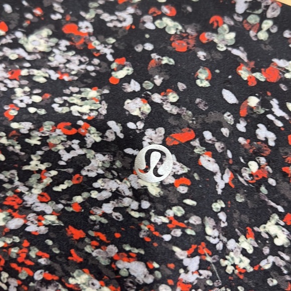 Brand new lululemon leggings 28’ (sz 4) - Picture 3 of 4